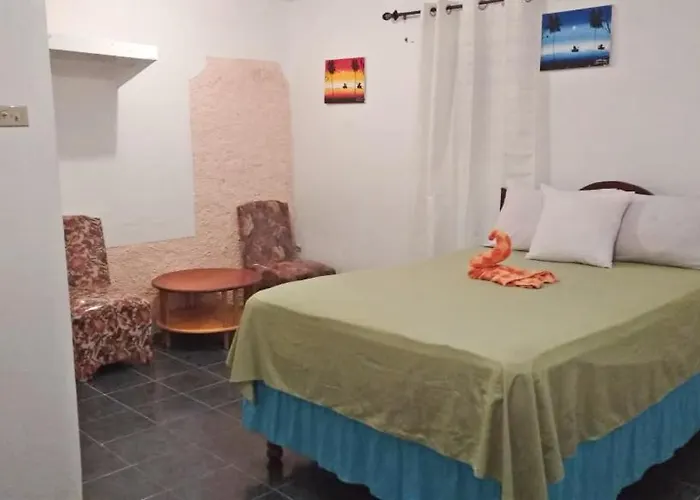 Cozy And Affordable Guest house Ocho Rios