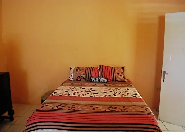 Guest house Cozy And Affordable *