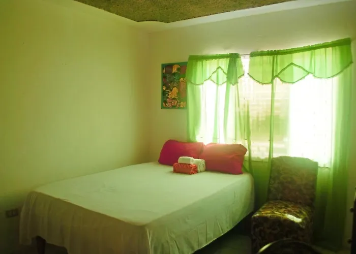 Guest house Cozy And Affordable *